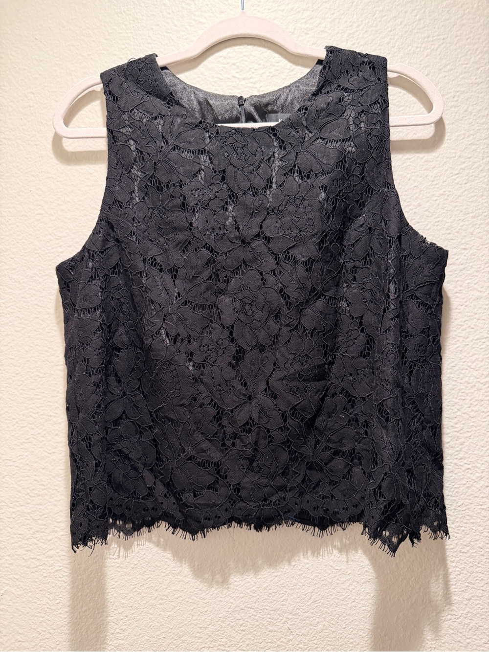 Karen Kane Black Floral Lace Sleeveless Camisole
